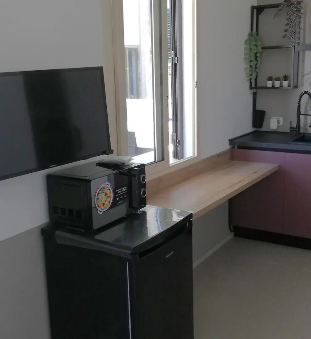 Cozy Apartment In City Center Palermo Italy