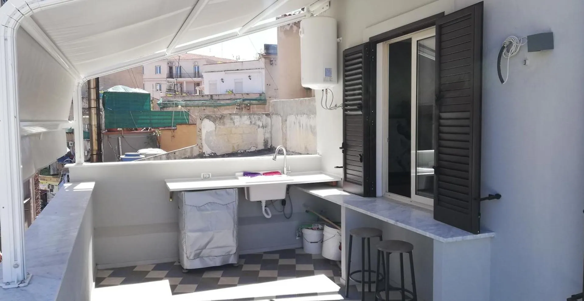 Cozy Apartment In City Center Palermo